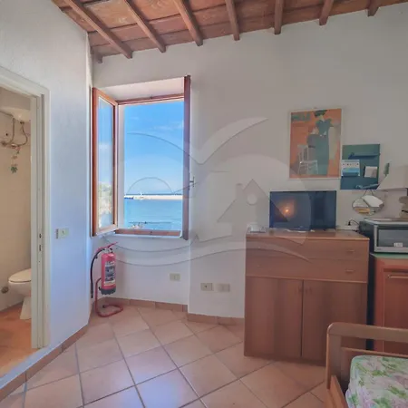 Casa Vittoria Sul Lungomare - Goelba